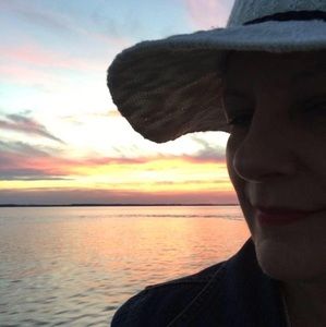 Meet your Posher, Lynn